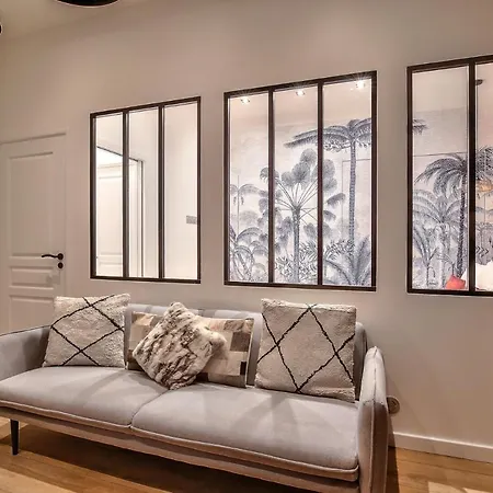 New ! Outstanding 2br & 1br In 15 Апартаменты