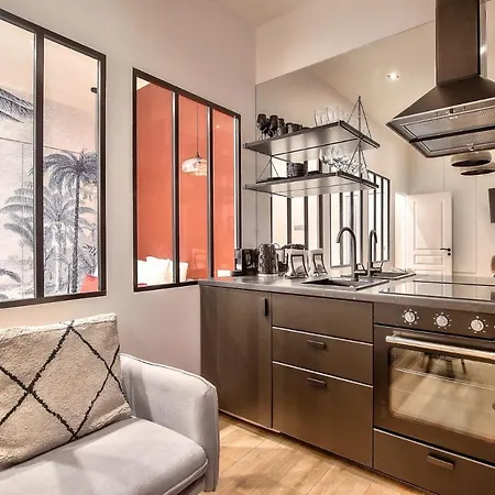 New ! Outstanding 2br & 1br In 15 Апартаменты