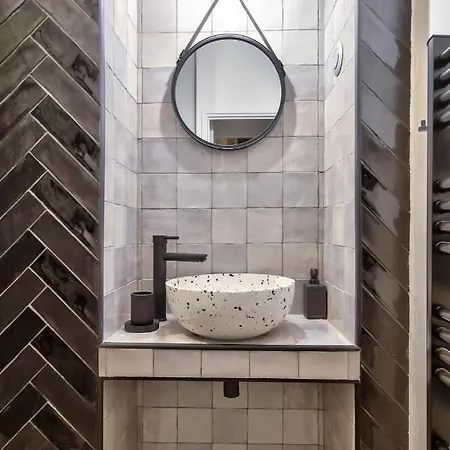 New ! Outstanding 2br & 1br In 15 شقة *