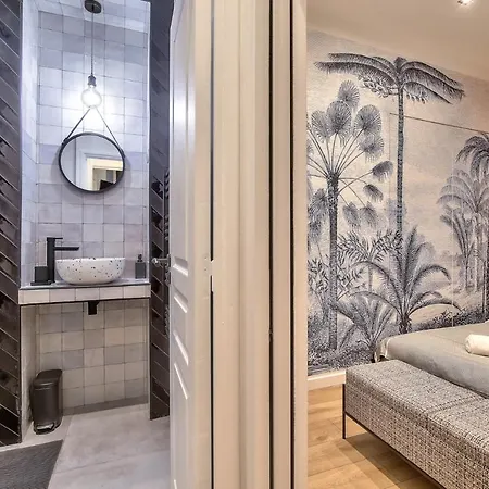 New ! Outstanding 2br & 1br In 15 *