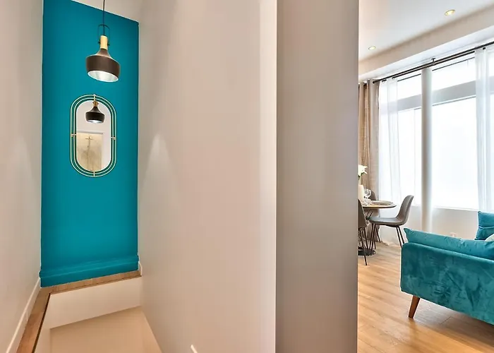 New ! Outstanding 2br & 1br In 15