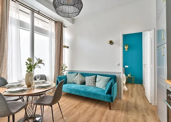 New ! Outstanding 2br & 1br In 15