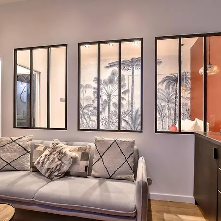 New ! Outstanding 2br & 1br In 15 *